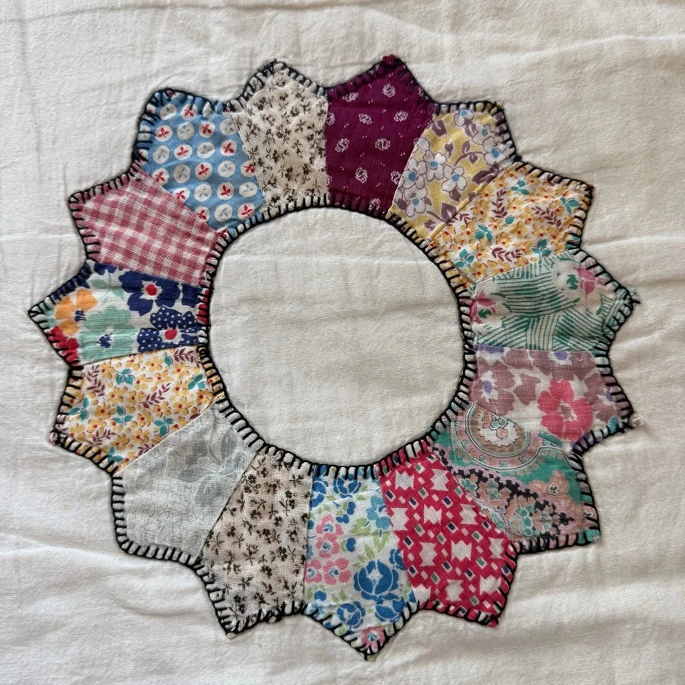 Vintage Dresden Plate Quilt 70x86 Feedsack Appliqué Cottagecore
